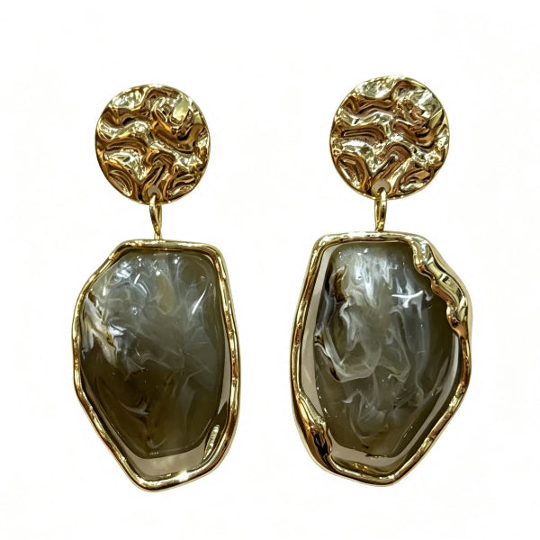 grandmama-cafe-gold-hammered-textured-stud-grey-smoke-resin-drop-earrings-hong-kong